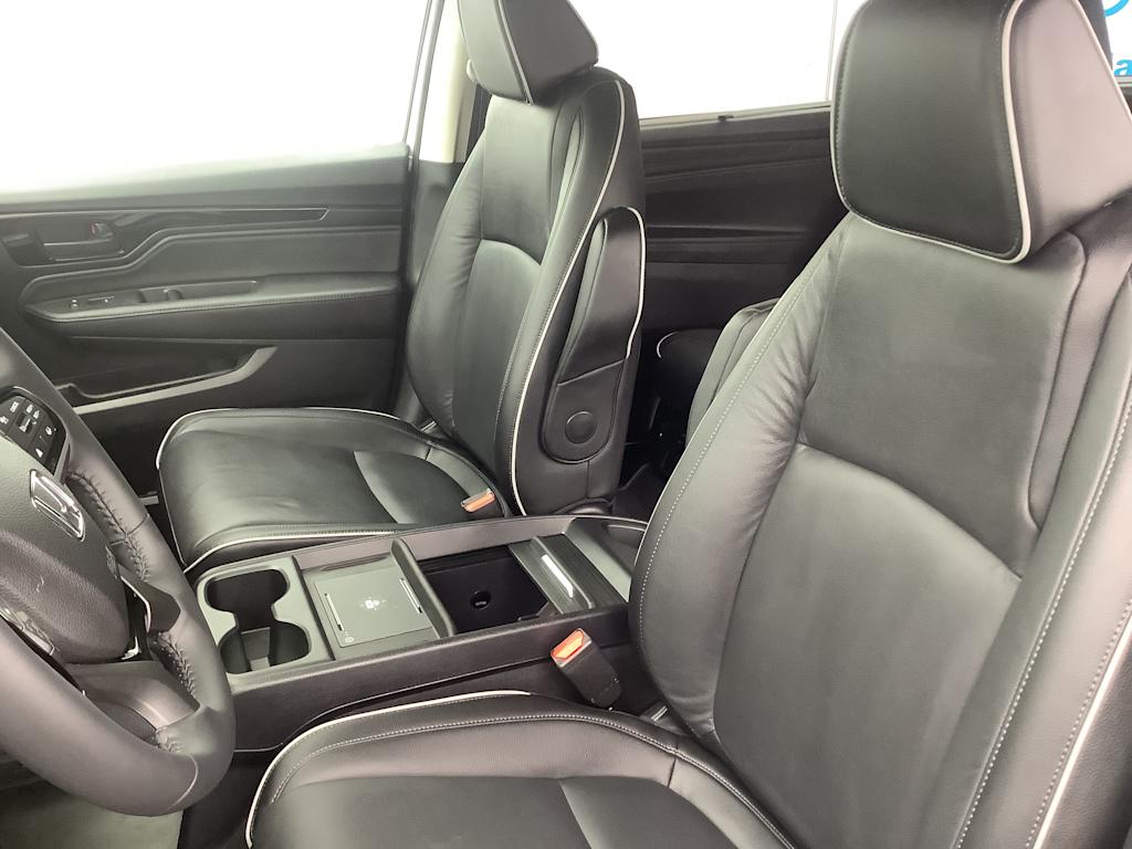 2025 Honda Odyssey Touring 12