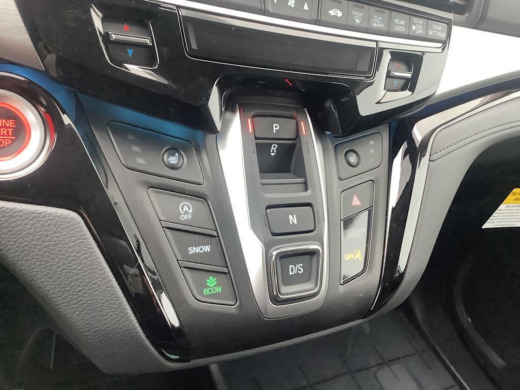 2025 Honda Odyssey Touring 21