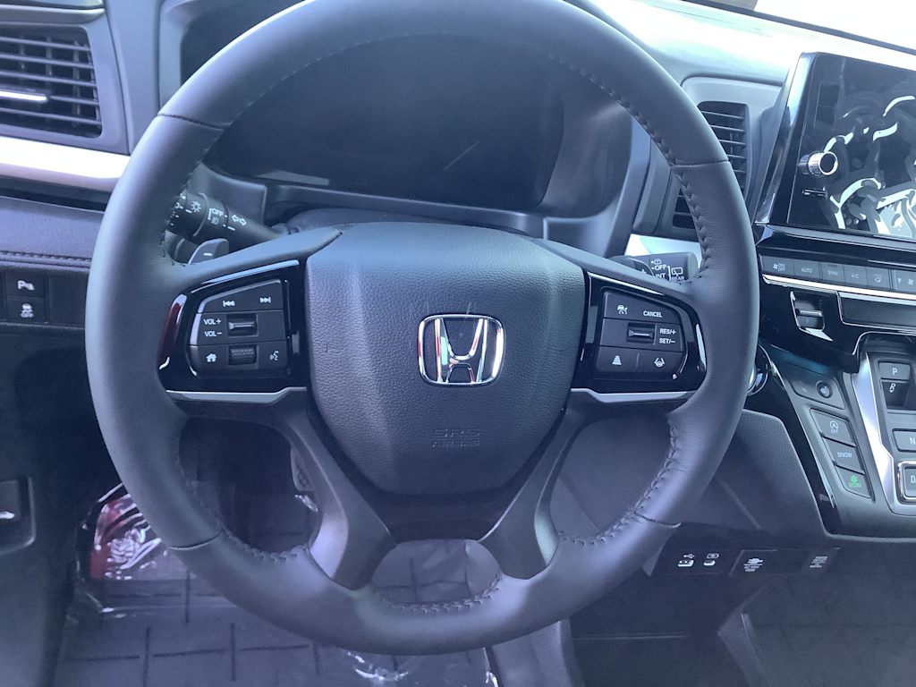 Thumbnail: 2026 Honda Odyssey - 10