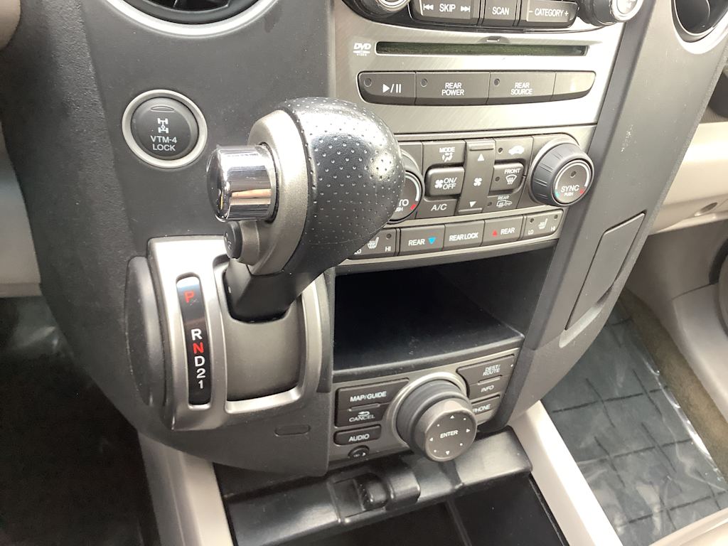 Thumbnail: 2014 Honda Pilot - 15