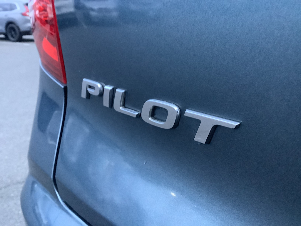 Thumbnail: 2016 Honda Pilot - 7