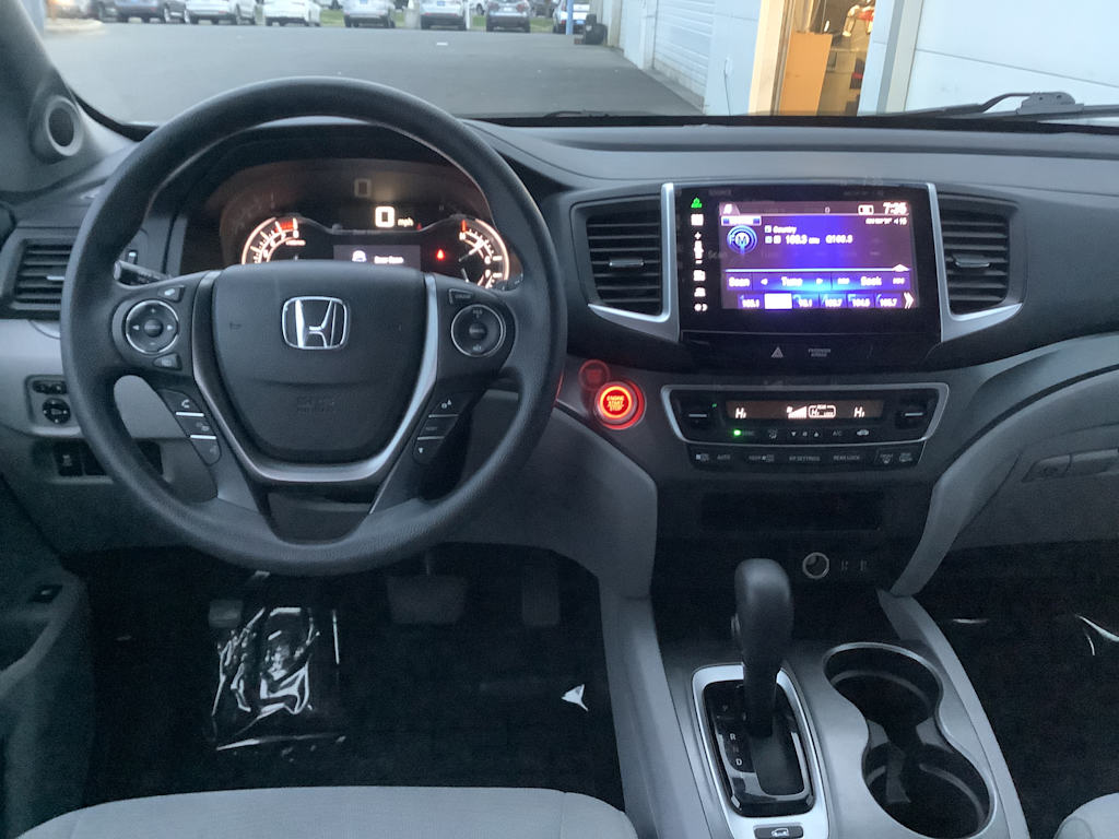 Thumbnail: 2016 Honda Pilot - 10