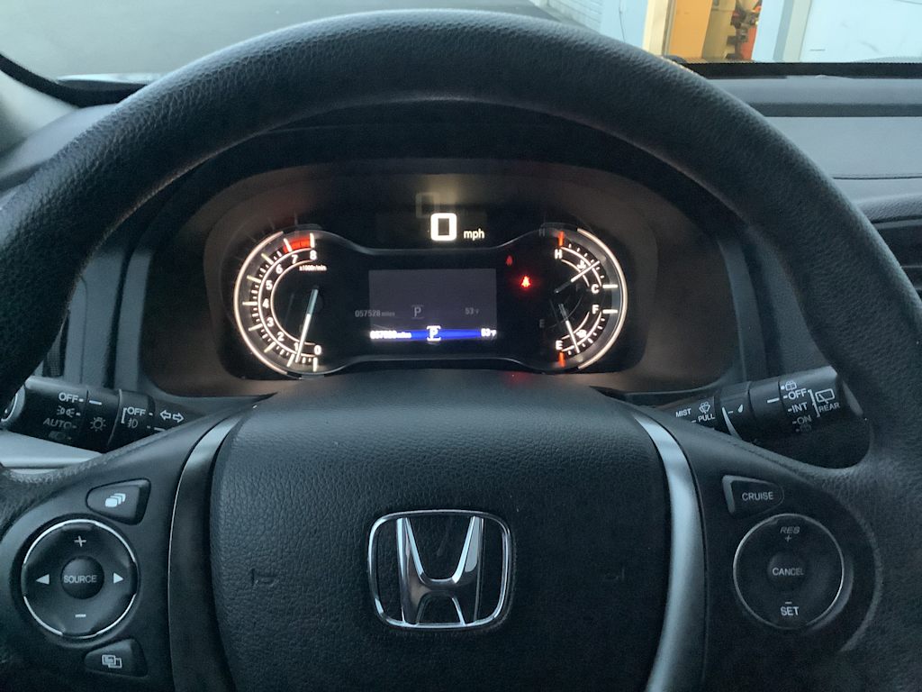 Thumbnail: 2016 Honda Pilot - 21