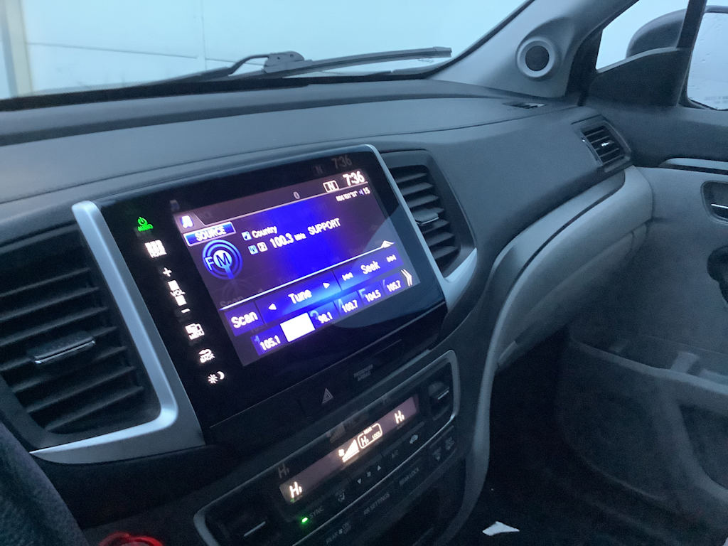 Thumbnail: 2016 Honda Pilot - 14