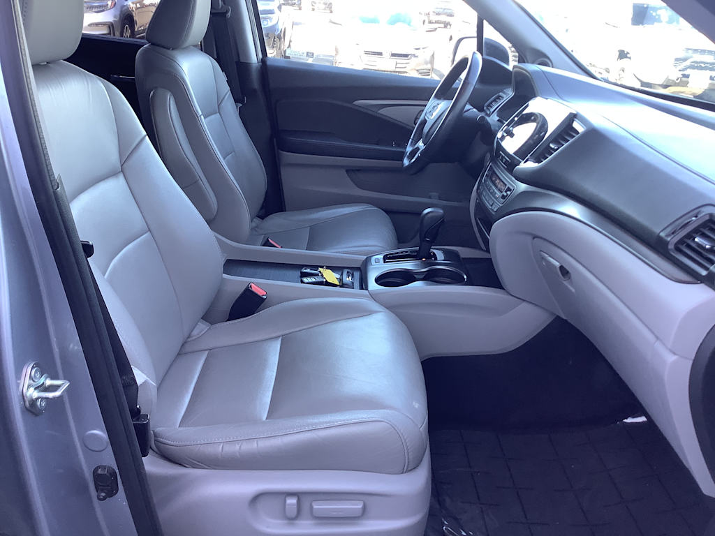 Thumbnail: 2020 Honda Pilot - 20