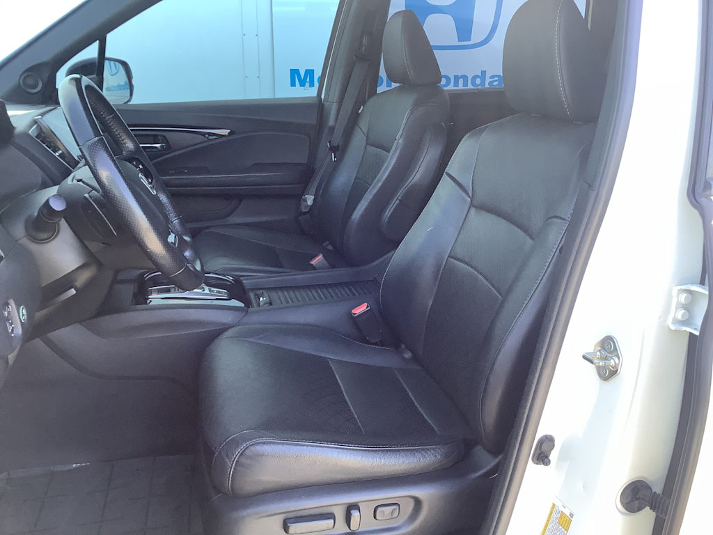 Thumbnail: 2019 Honda Passport - 11