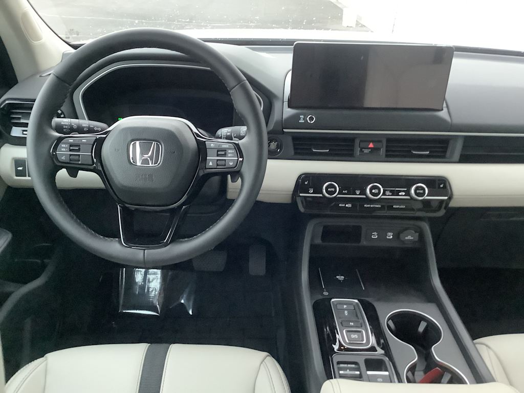 Thumbnail: 2026 Honda Pilot - 10