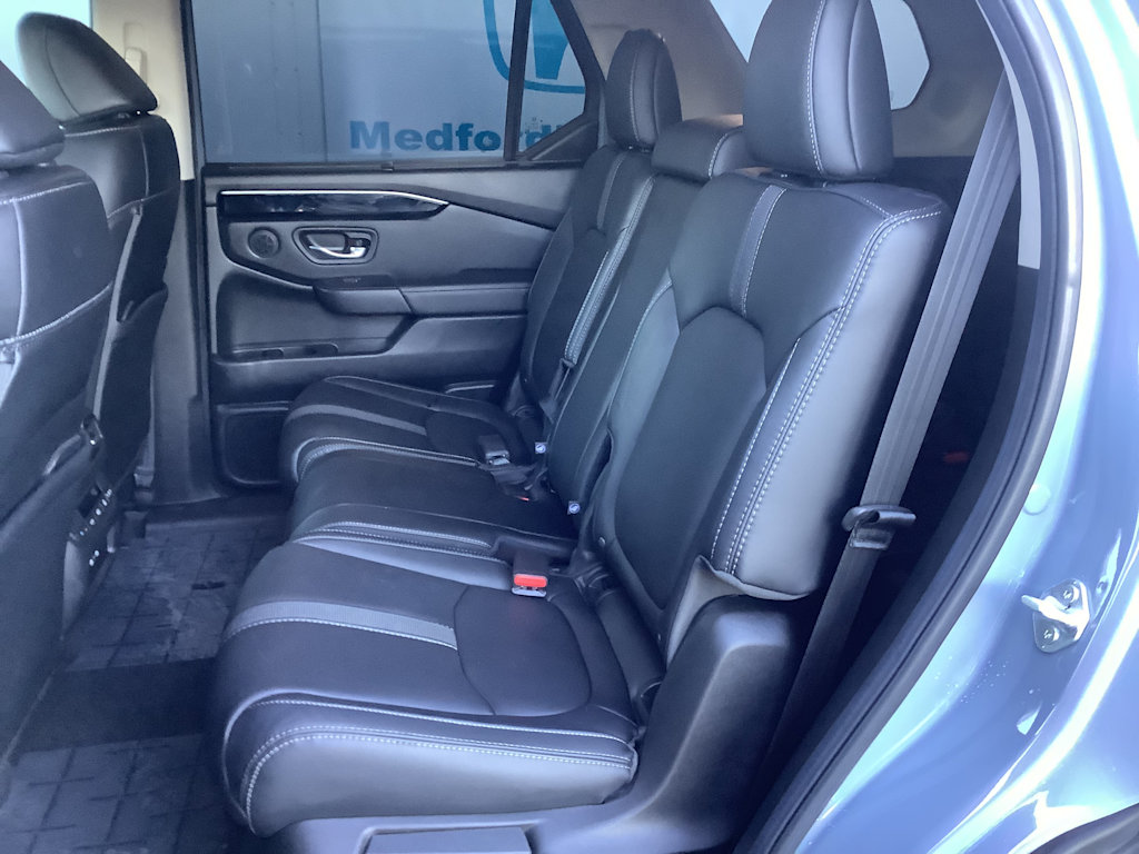 Thumbnail: 2025 Honda Pilot - 20