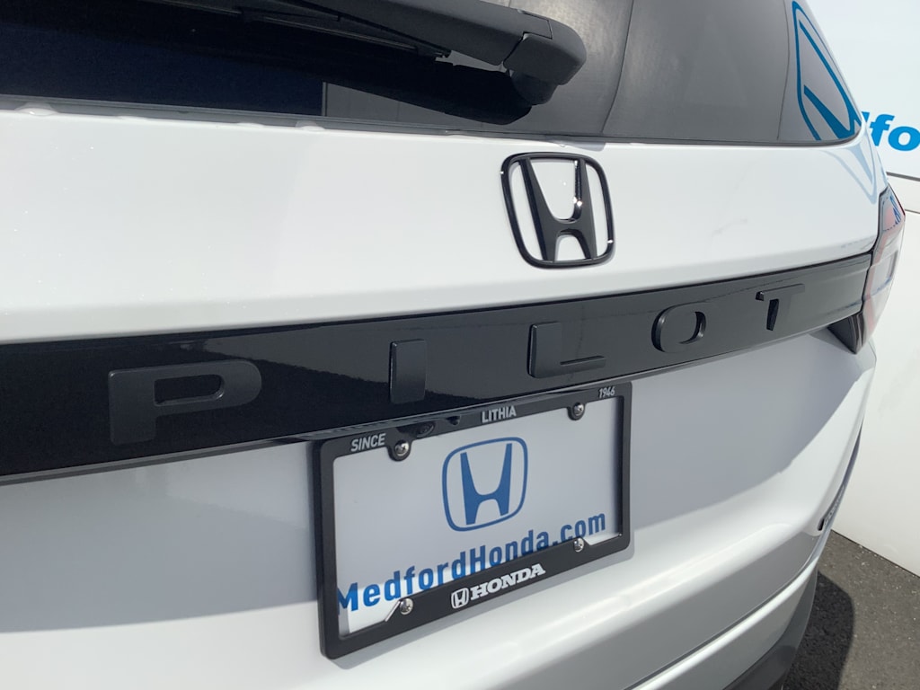 Thumbnail: 2026 Honda Pilot - 7