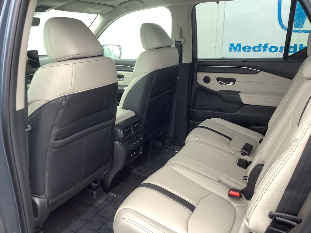 Thumbnail: 2026 Honda Pilot - 13