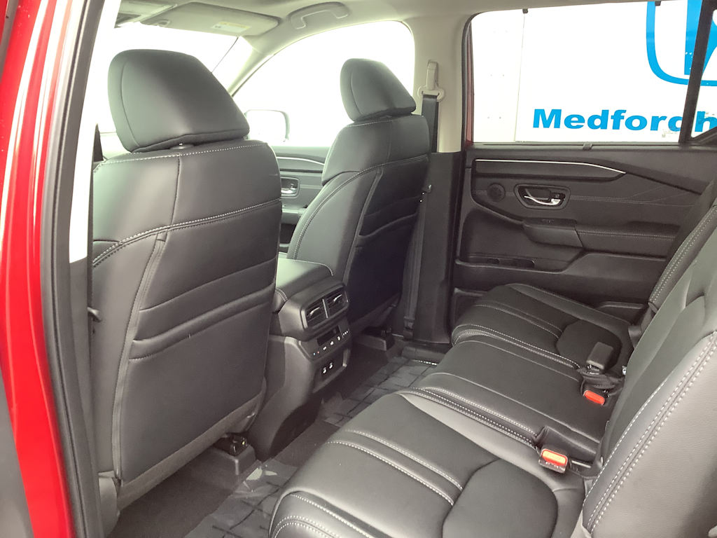Thumbnail: 2026 Honda Pilot - 12