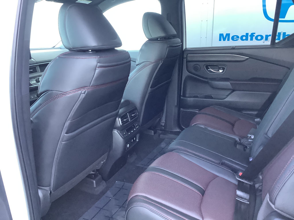 Thumbnail: 2026 Honda Pilot - 13