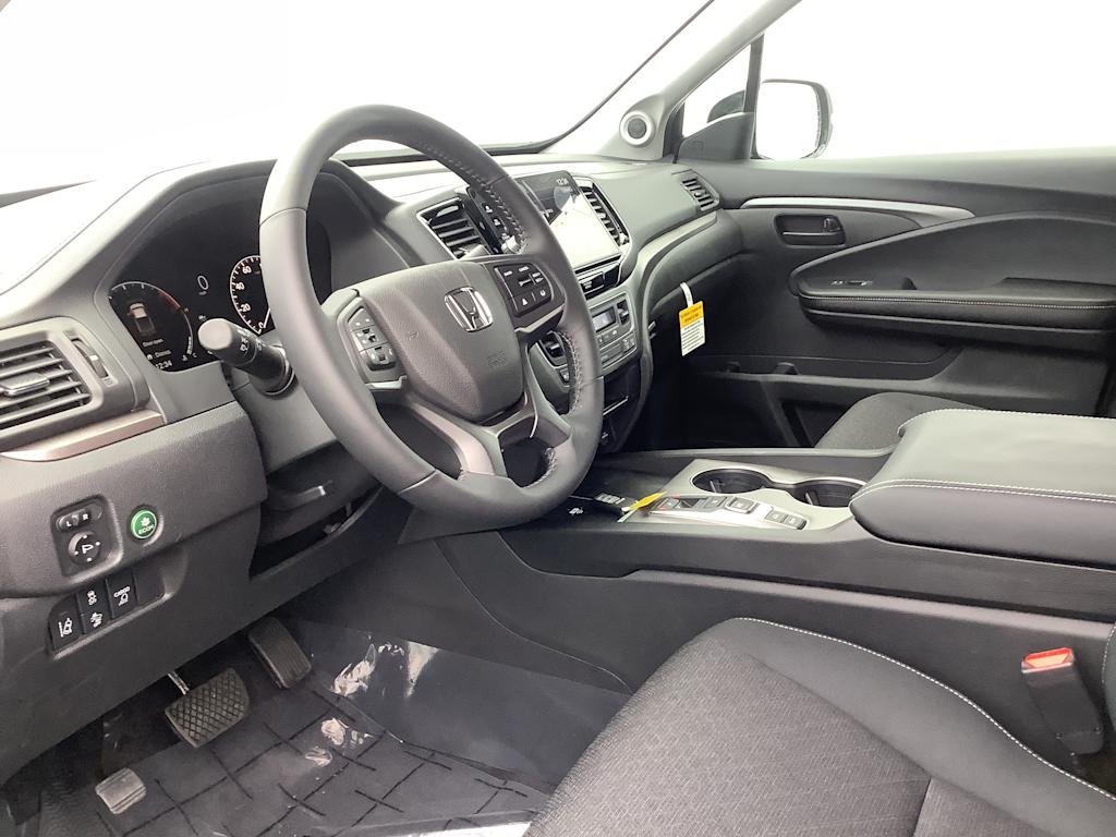 2025 Honda Ridgeline Sport 2