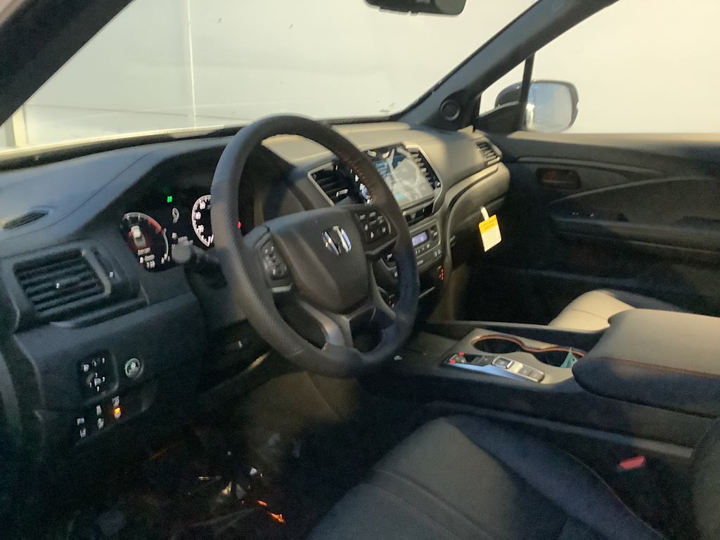 2025 Honda Ridgeline TrailSport 2