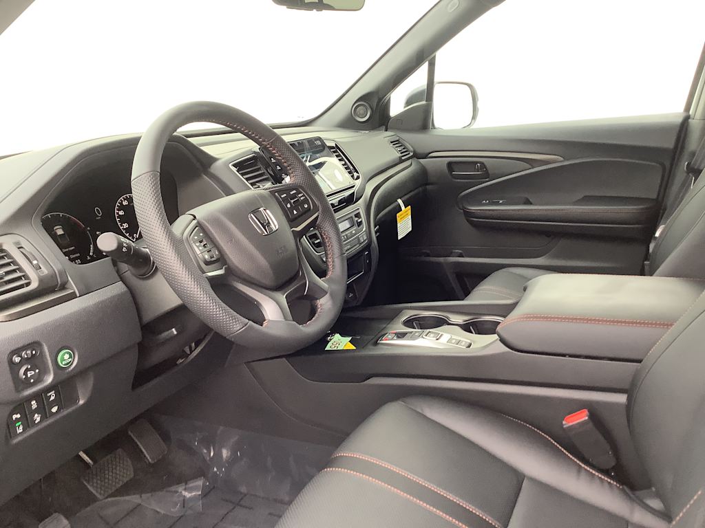 2025 Honda Ridgeline TrailSport 2