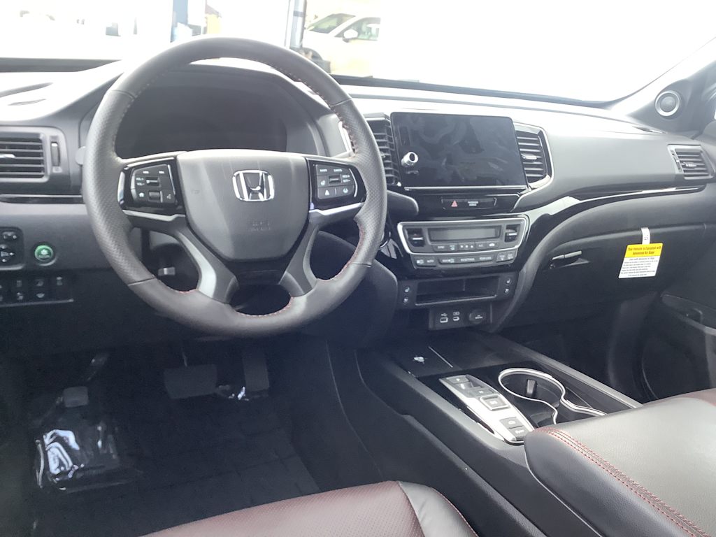 2025 Honda Ridgeline Black Edition 2