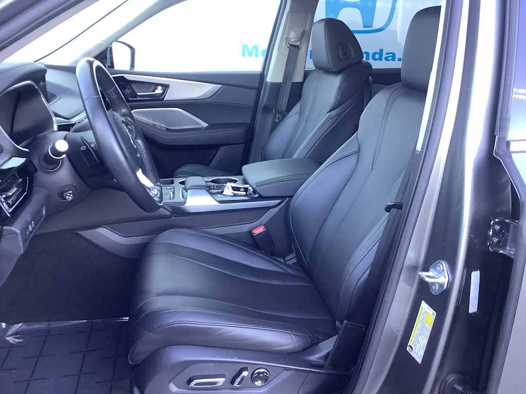 Thumbnail: 2023 Acura MDX - 11