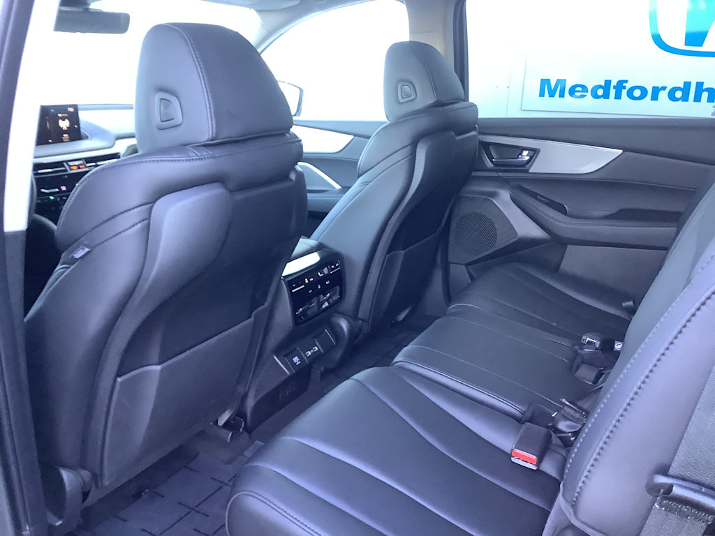 Thumbnail: 2023 Acura MDX - 12