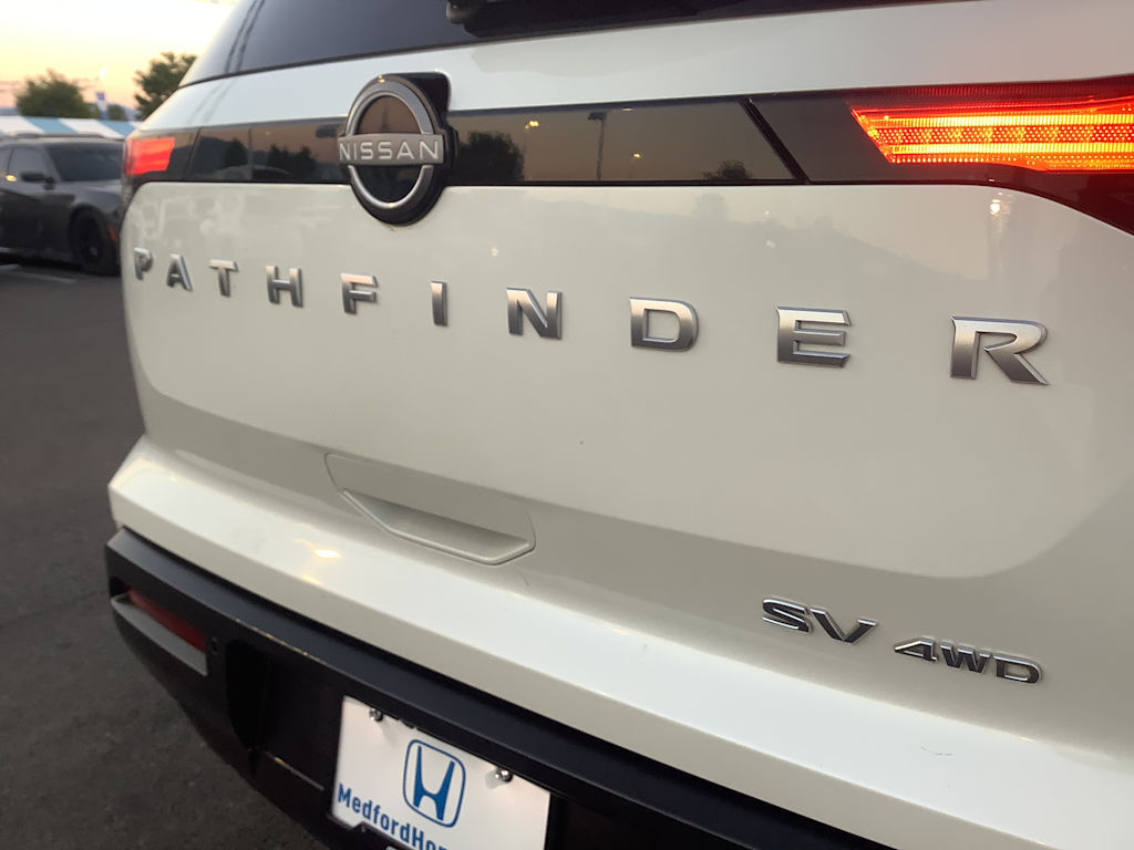 Thumbnail: 2024 Nissan Pathfinder - 7