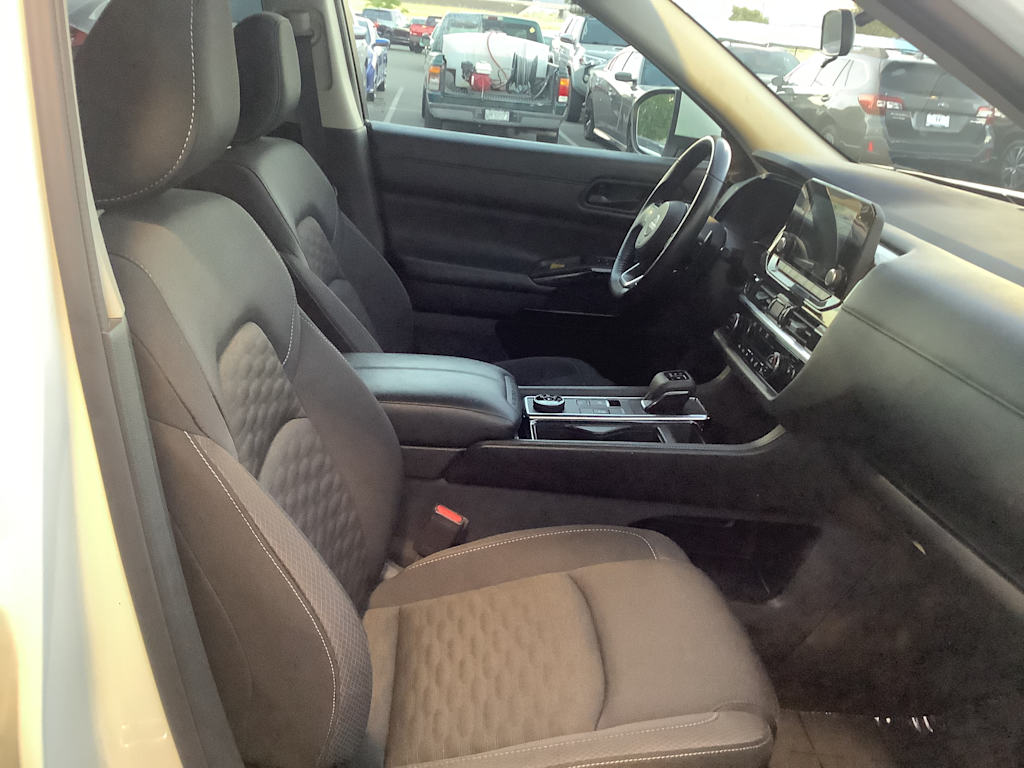 Thumbnail: 2024 Nissan Pathfinder - 12