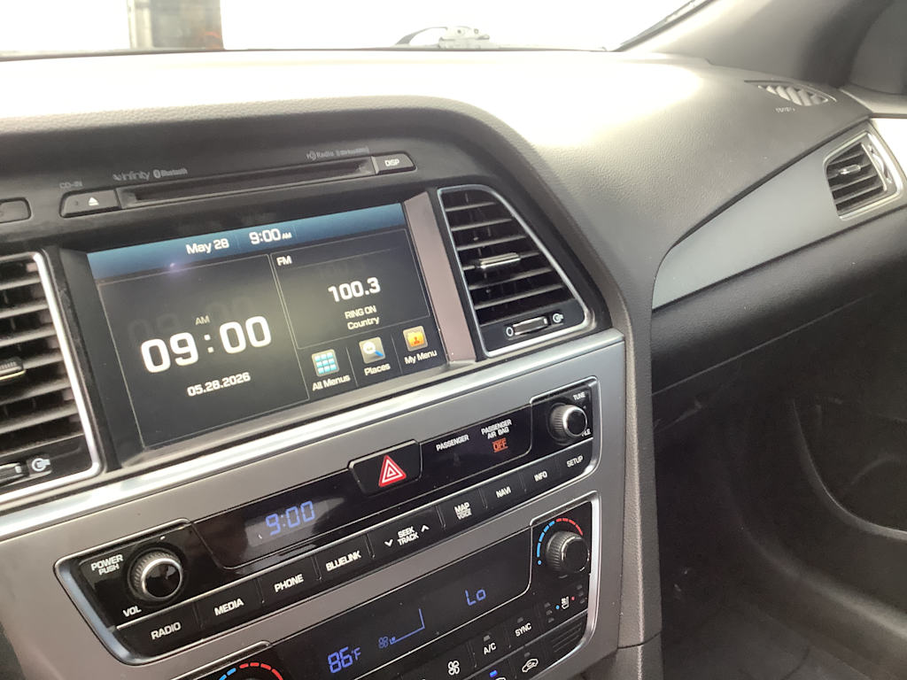 Thumbnail: 2015 Hyundai Sonata - 14