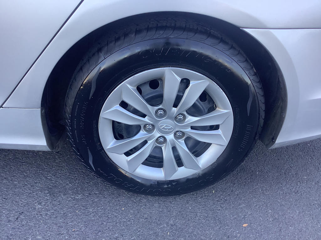 Thumbnail: 2013 Hyundai Sonata - 8