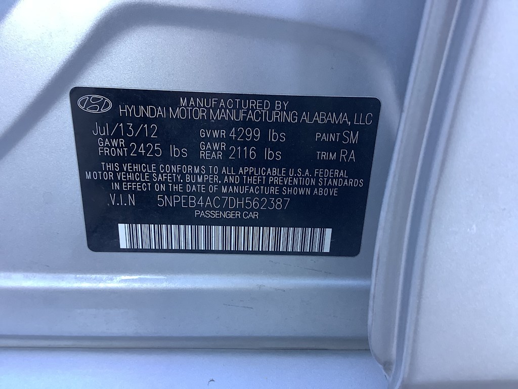 Thumbnail: 2013 Hyundai Sonata - 19