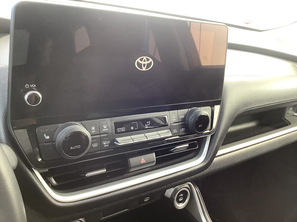 Thumbnail: 2024 Toyota Grand Highlander - 14