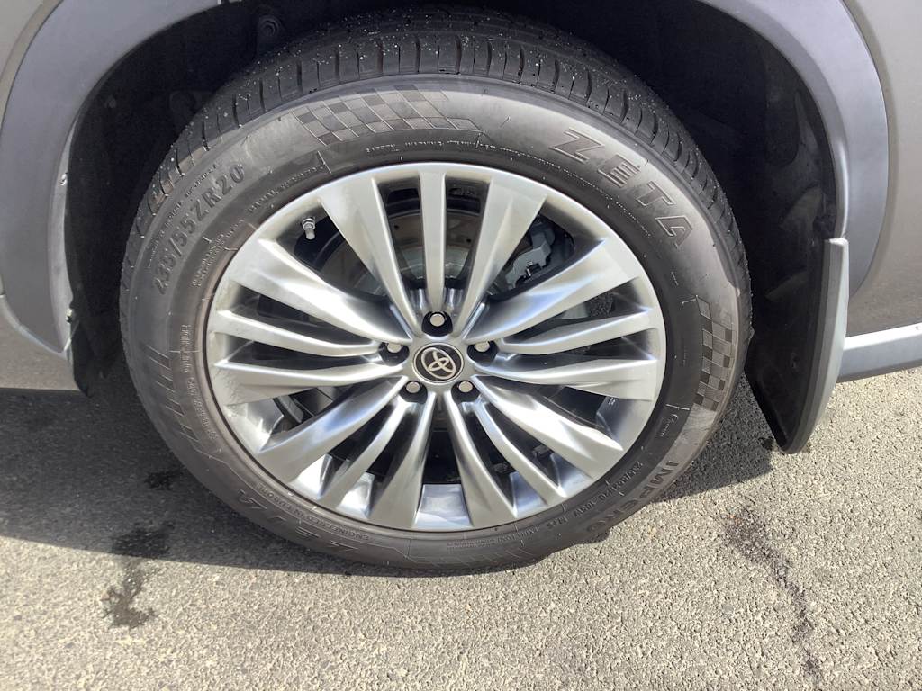 Thumbnail: 2021 Toyota Highlander - 8