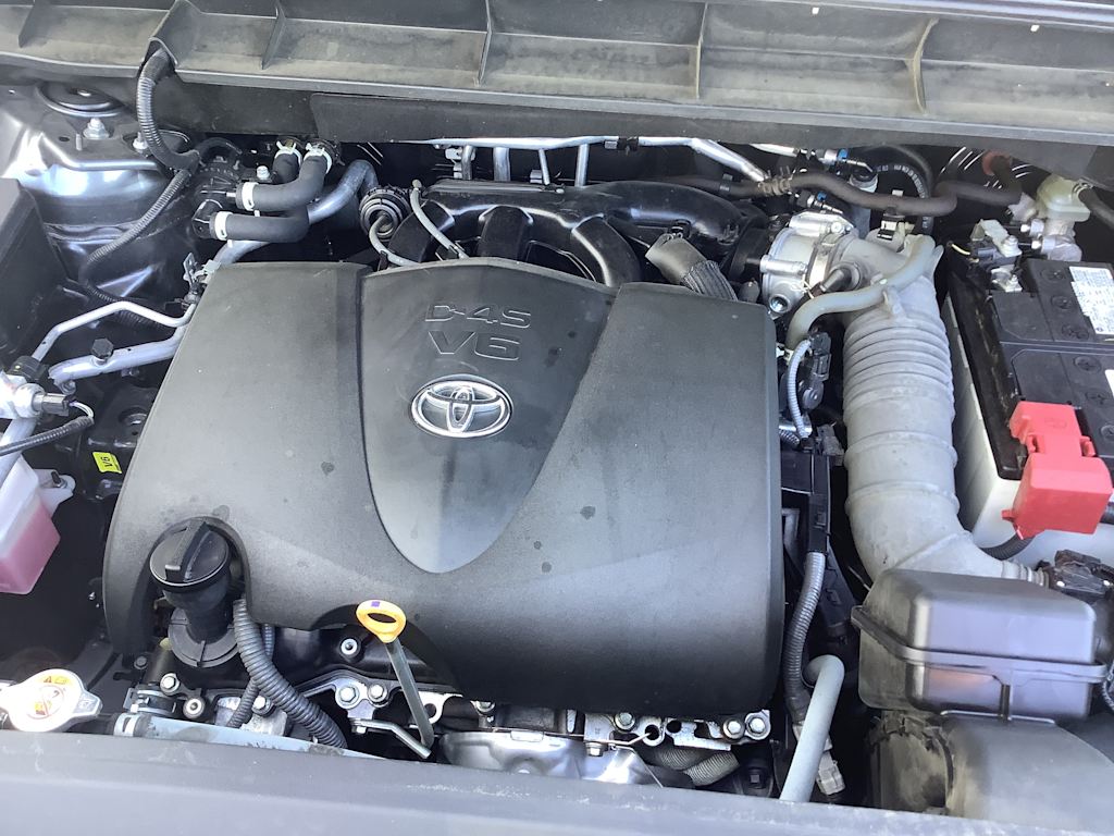 Thumbnail: 2022 Toyota Highlander - 9