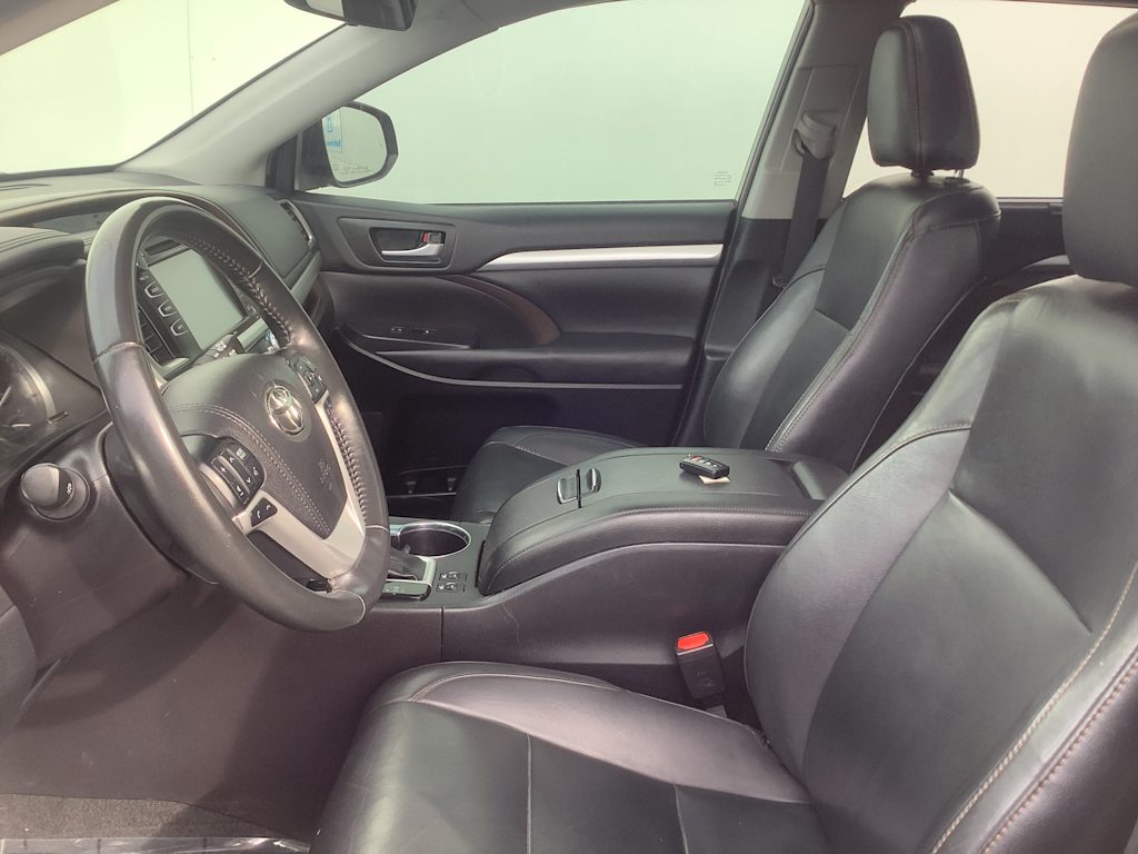 2019 Toyota Highlander XLE 11