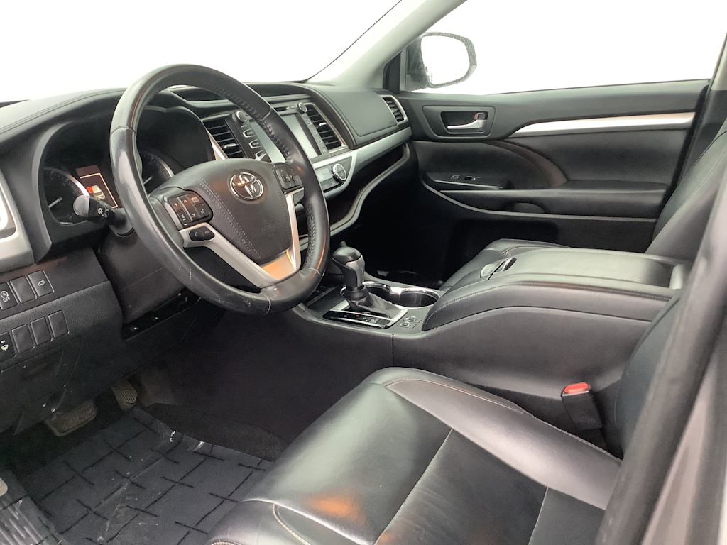 Thumbnail: 2019 Toyota Highlander - 2