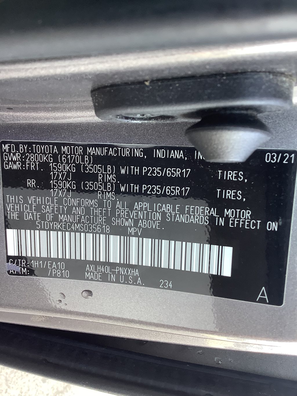 Thumbnail: 2021 Toyota Sienna - 18