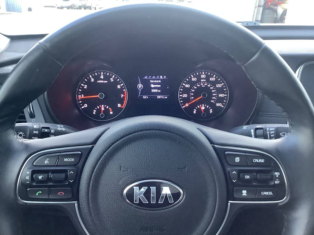Thumbnail: 2018 Kia Optima - 16