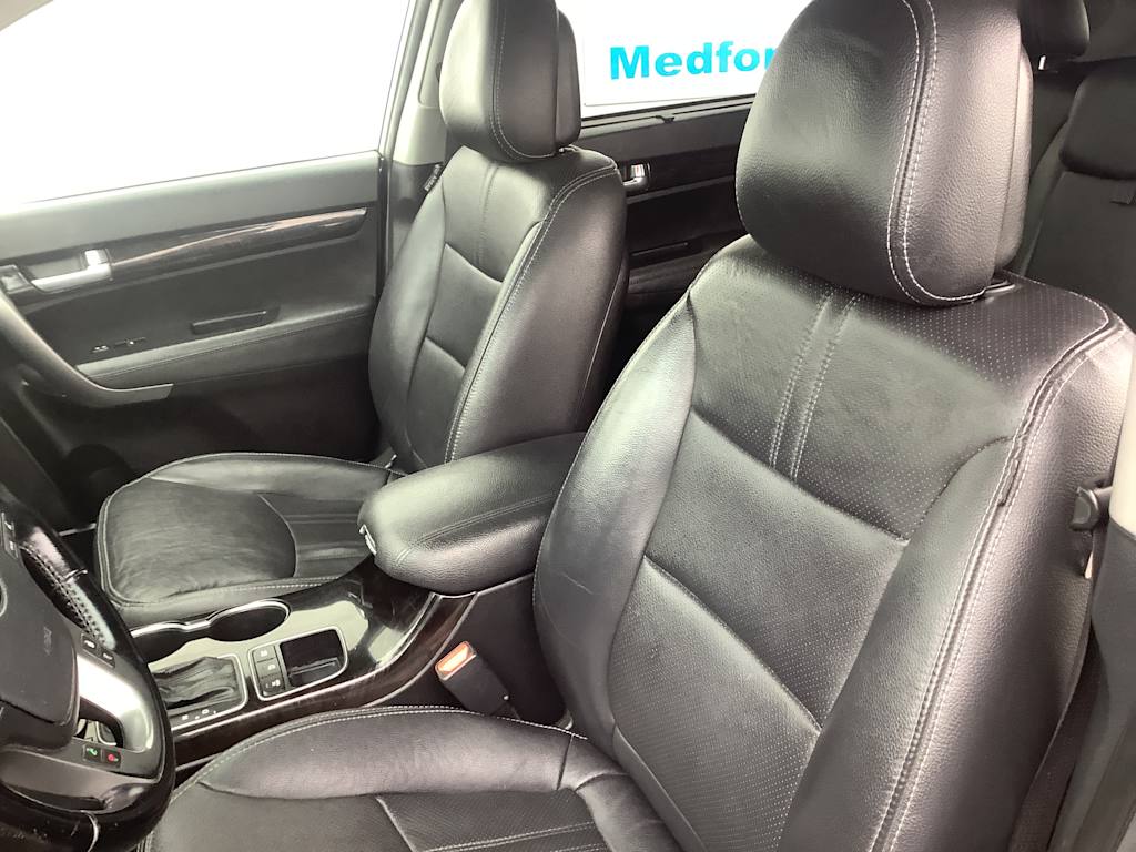 Thumbnail: 2014 Kia Sorento - 12