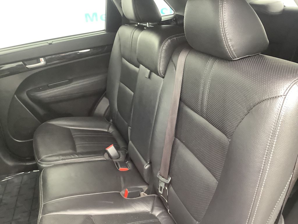 Thumbnail: 2014 Kia Sorento - 21