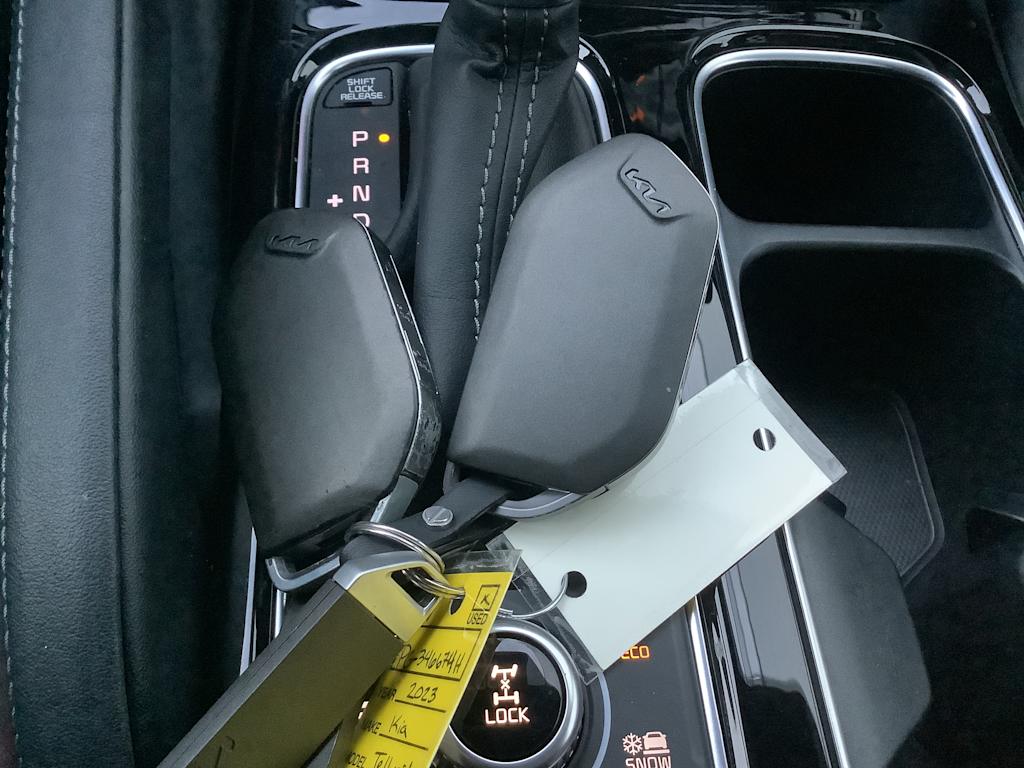 Thumbnail: 2023 Kia Telluride - 21