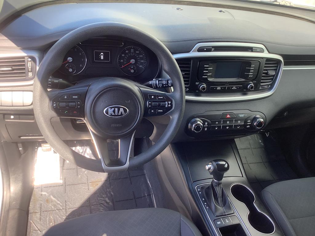 Thumbnail: 2017 Kia Sorento - 2