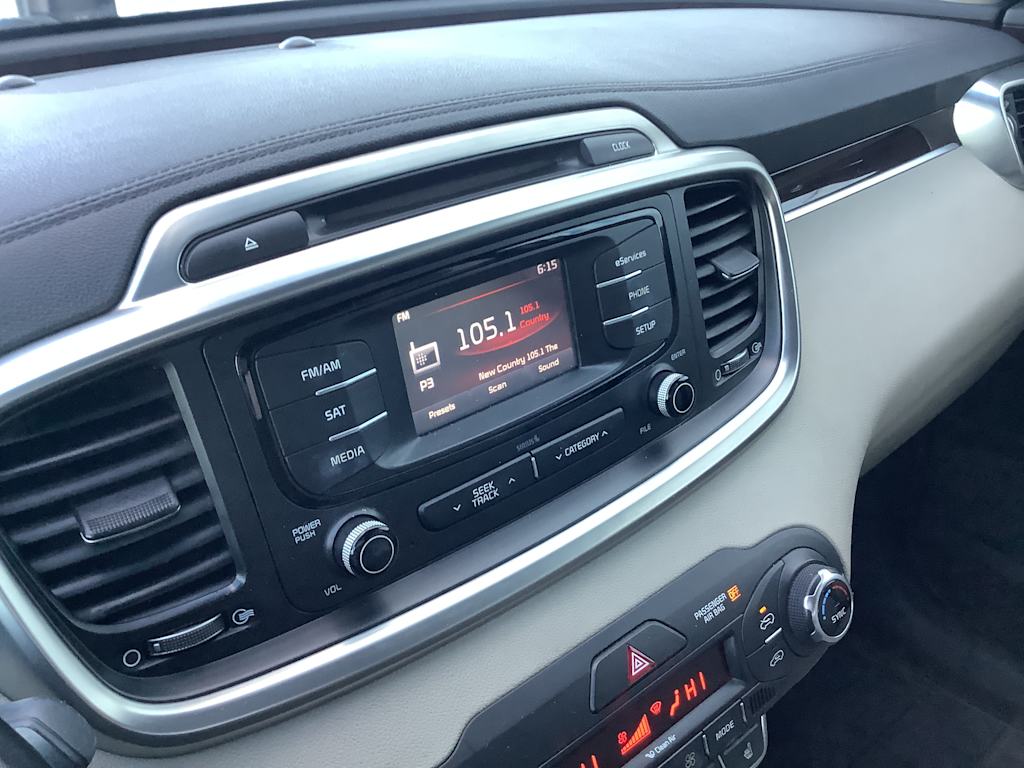 Thumbnail: 2016 Kia Sorento - 19