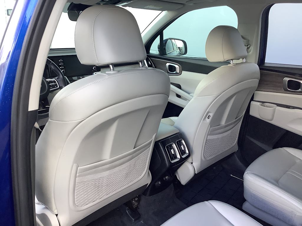 Thumbnail: 2021 Kia Sorento - 13