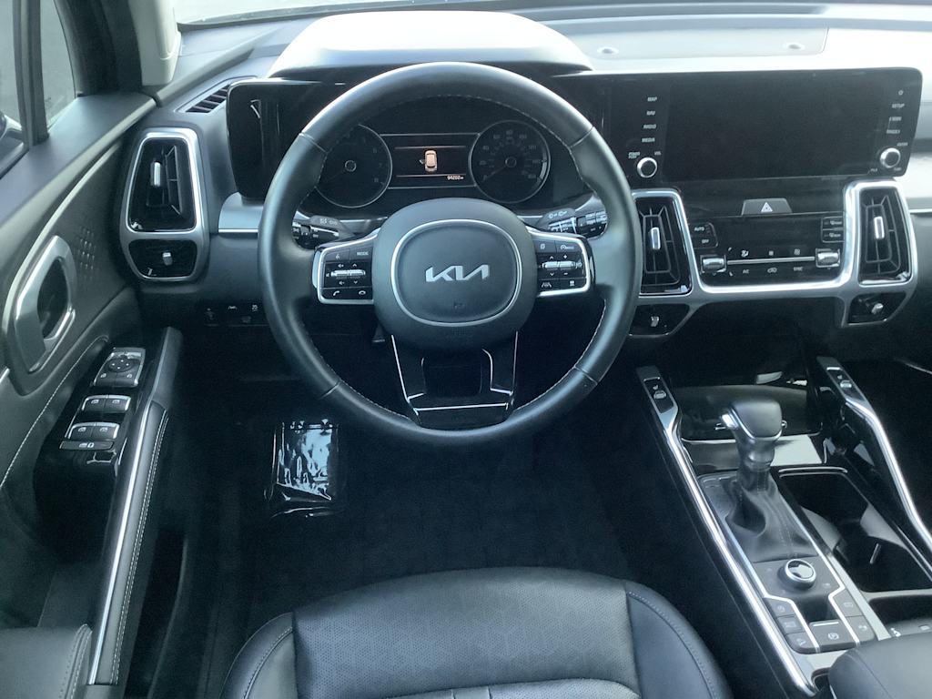 Thumbnail: 2022 Kia Sorento - 10