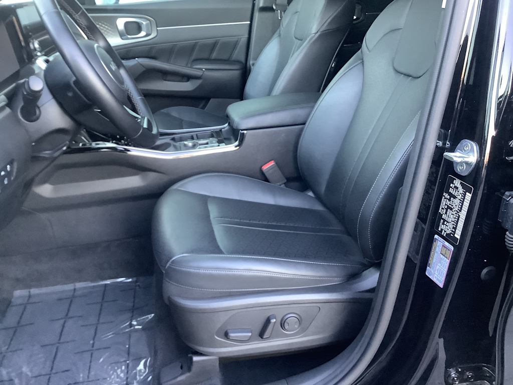 Thumbnail: 2022 Kia Sorento - 11