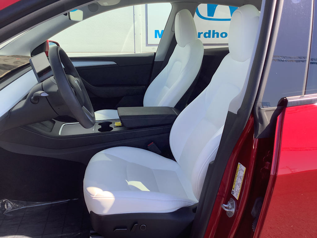 Thumbnail: 2024 Tesla Model Y - 10