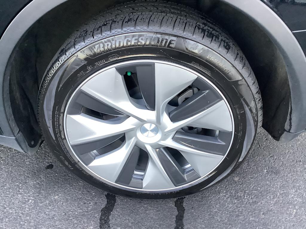 Thumbnail: 2023 Tesla Model Y - 8