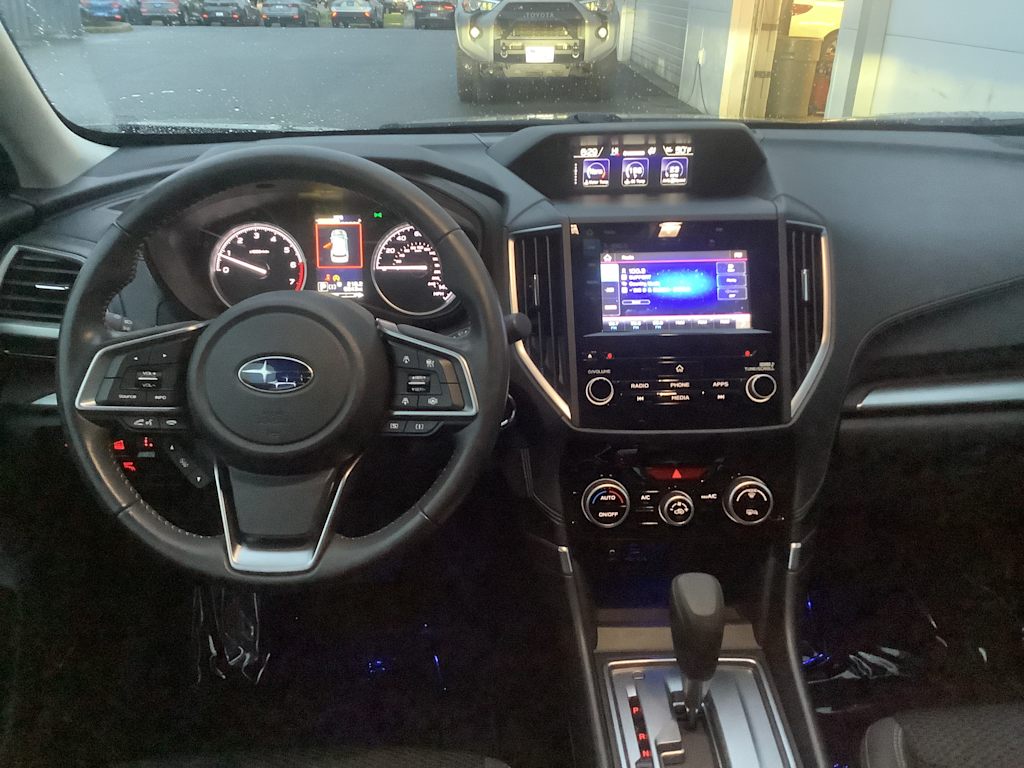 2023 Subaru Forester Premium 2