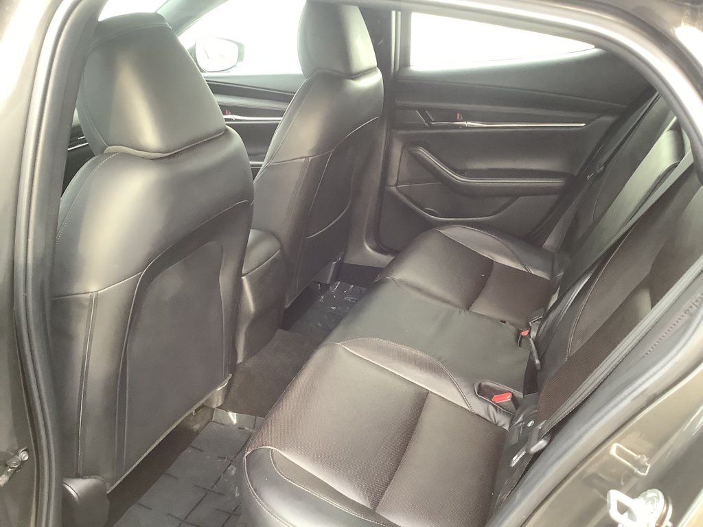 2021 Mazda Mazda3 Premium 13