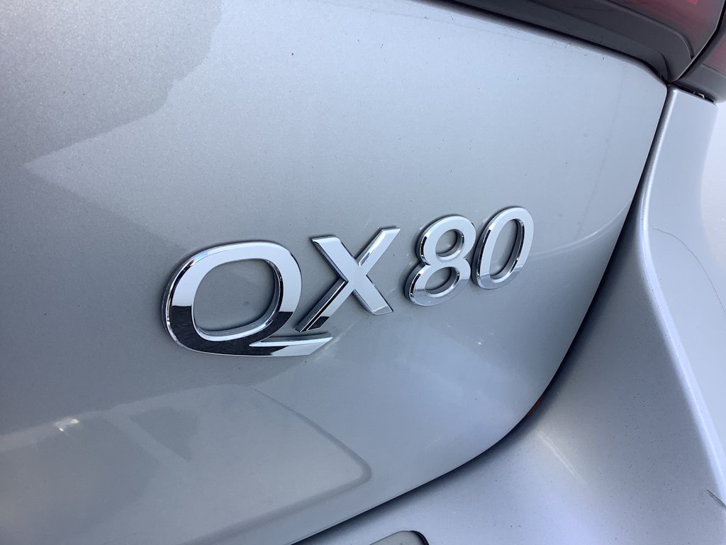 2021 INFINITI QX80 Luxe 7