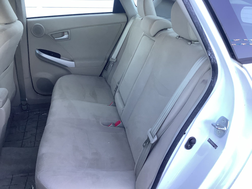 2010 Toyota Prius Three 16