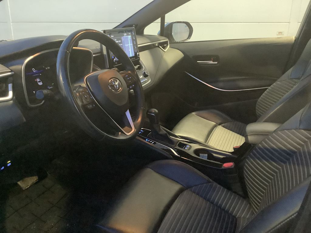 2020 Toyota Corolla XSE 2