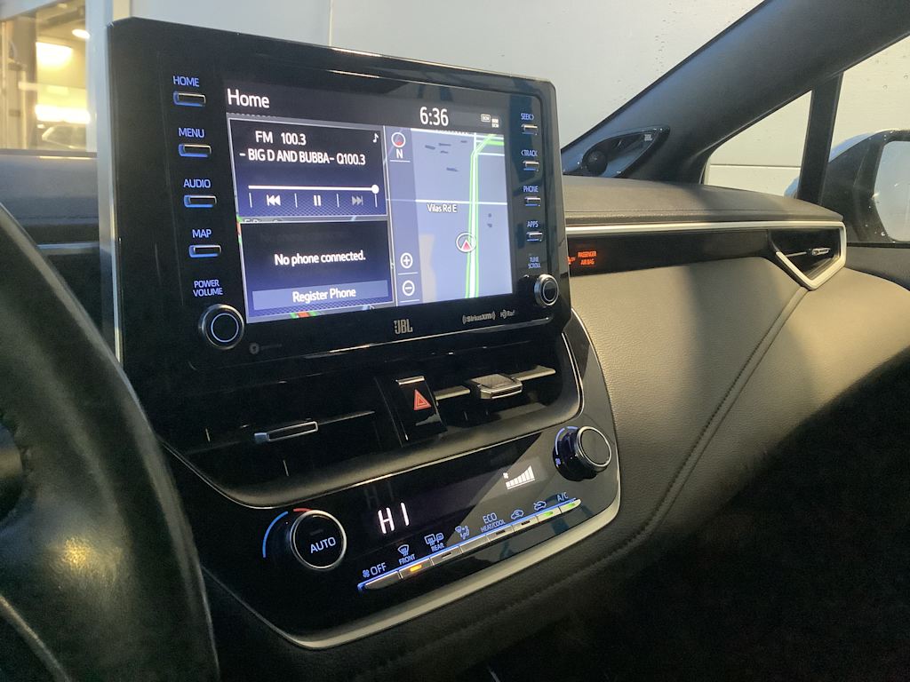 2020 Toyota Corolla XSE 14